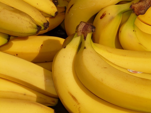 Bananas top supermarket impulse purchase, survey finds